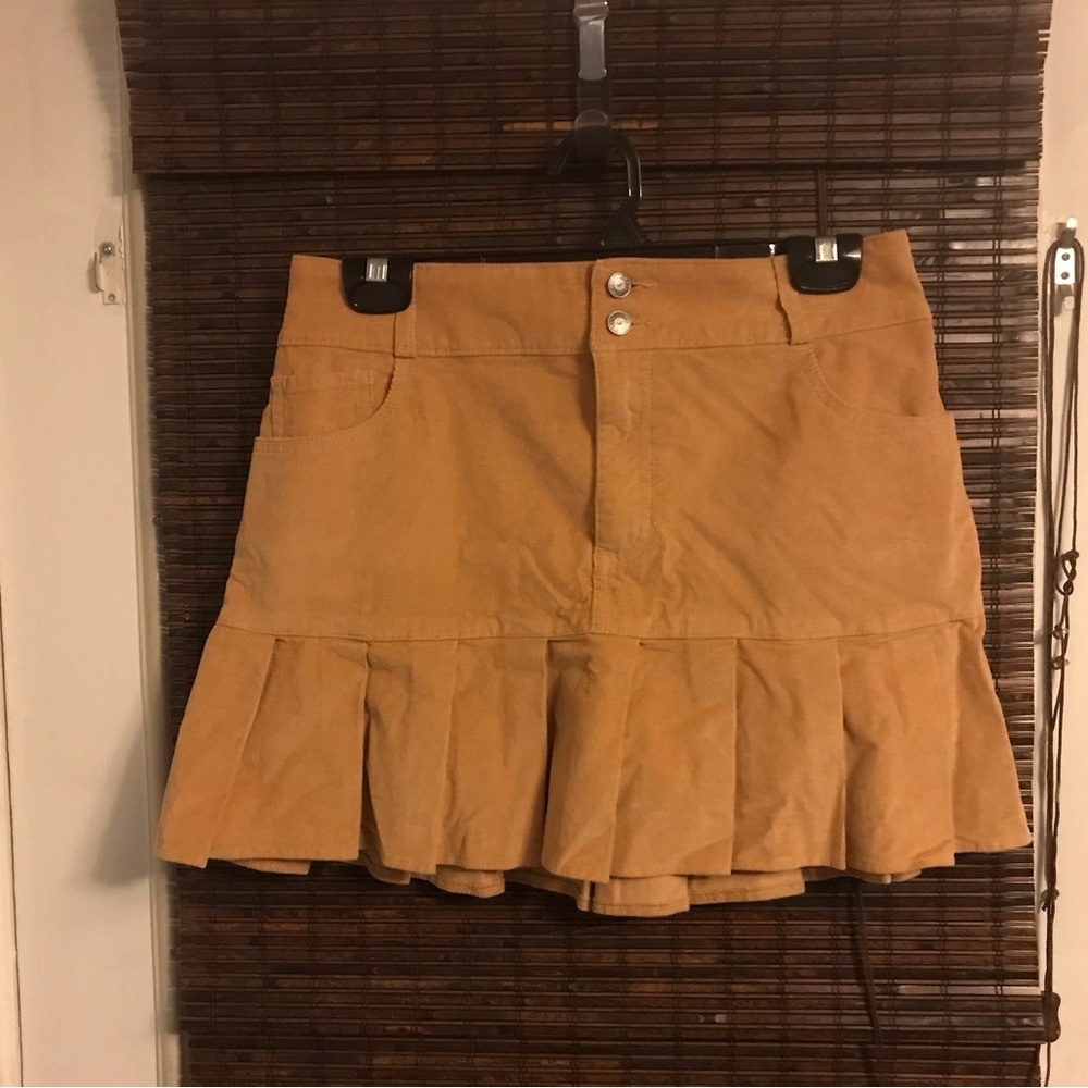 Hollister | 
High Rise Corduroy Mini Skirt